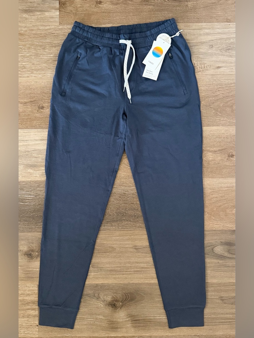 Vuori Ponto Performance Jogger 31” Azure  Heather Sz Medium Athletic V438-L  NWT